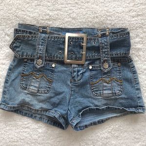 COPY - 🔴Super cute jean shorts with denim belt✨